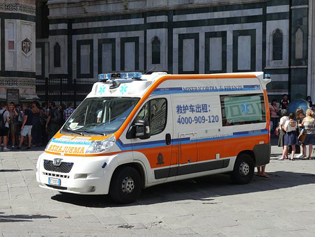 重庆酉阳土家族苗族长短途急救车运送急救中心攻略：患者回家的服务范围抉择