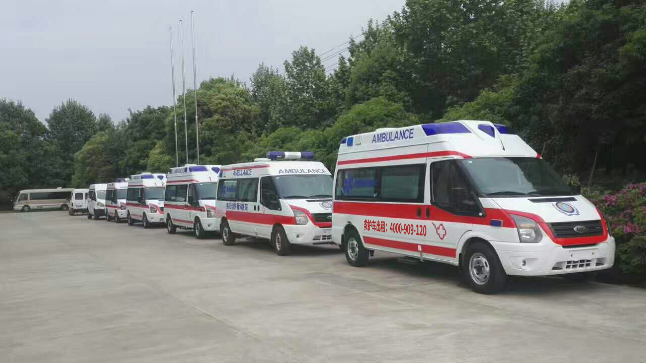 重庆綦江运动会120救护车出租：安全践行者，事故零发生！
