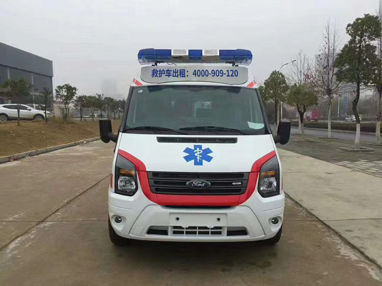 急出院接送看这里：靠谱120出院接送救护车公司服务专业性大比拼