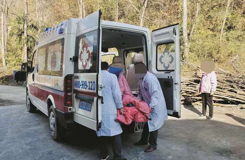 急要救护车？采用重庆大型救护车出租中心