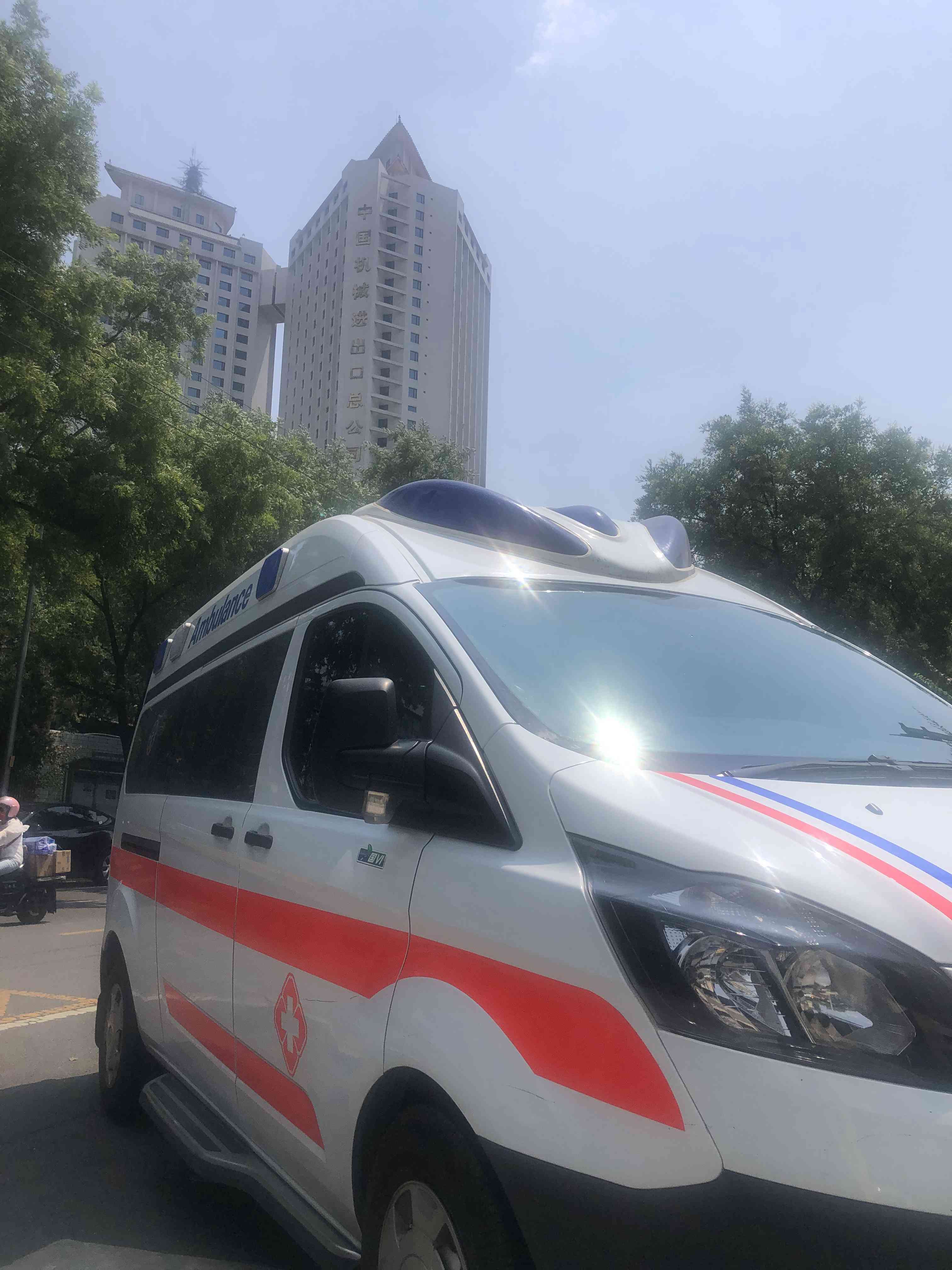 从重庆到涪陵，一个平稳安全的救护车转运故事