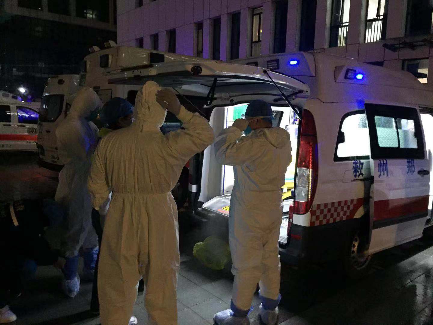 给您温暖呵护的转运选择——荣昌出院转院救护车转运出院联系电话